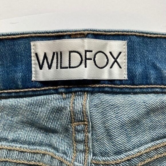 Wildfox Blue Slim Distressed Light Wash Jeans Straight Casual Denim NEW Size 31 - Picture 8 of 9